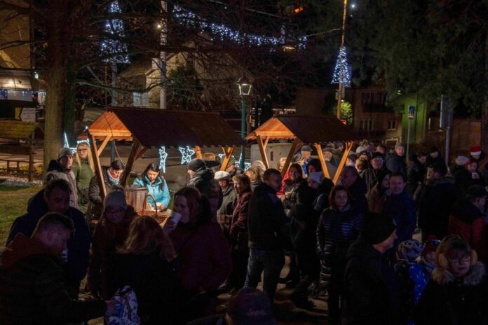 Tudi na Dolu miklavževali