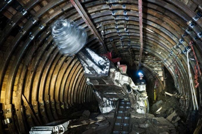 Dobrih 14 milijonov za prestrukturiranje