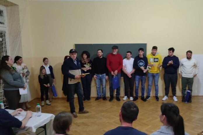 Na ringlšpilu se smeh vrti