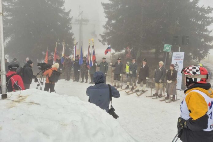 Častniški veleslalom v Cerknem