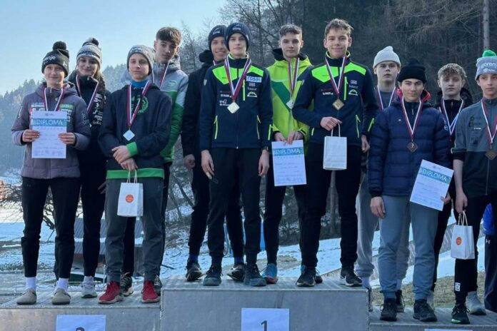 Tej Logar in ekipa državni prvaki