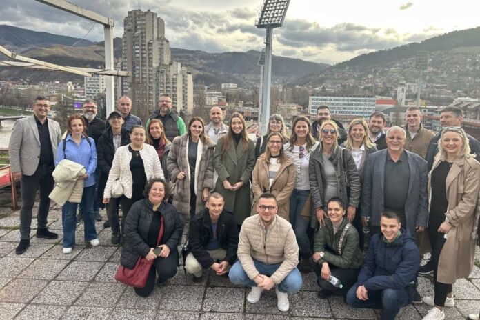 Partnerji projekta ReInd BBG na srečanju v Zenici