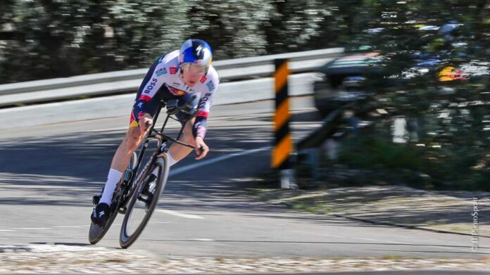 Roglič v rokah zdravnikov