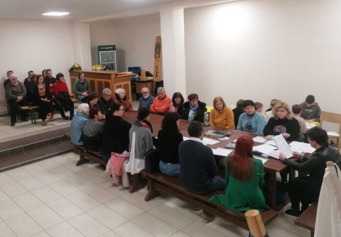 V spomina na Nandeta Razborška