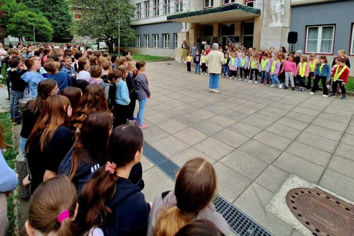 V Trbovljah odmevale slovenske pesmi