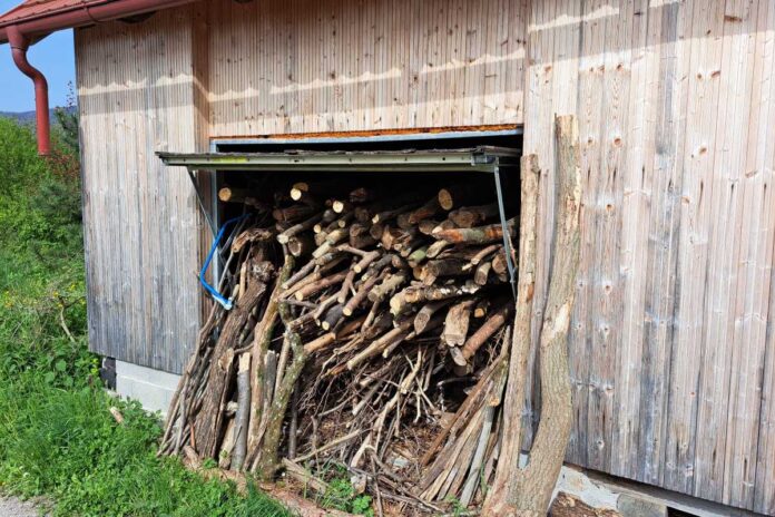 Foto tedna: Polna garaža