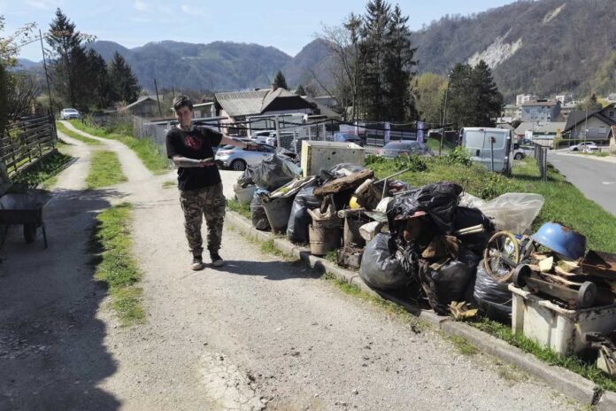 S pobiranjem smeti zbrali skoraj tisočaka