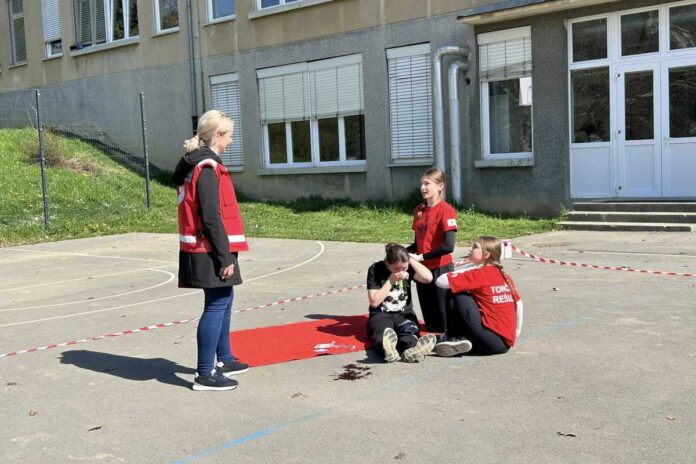 Osnovnošolci oživljali