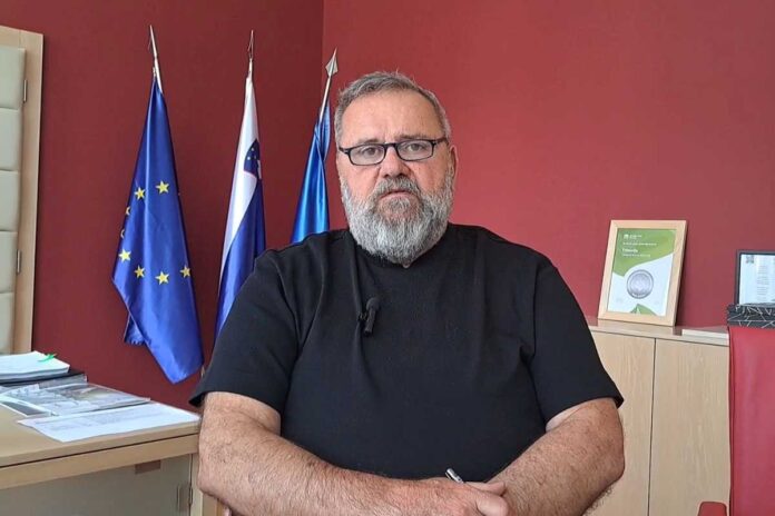 Zoran Poznič: Končno iz birokratske džungle