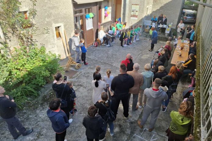 »Pupoudne na Njiv« in hrastniške marionete