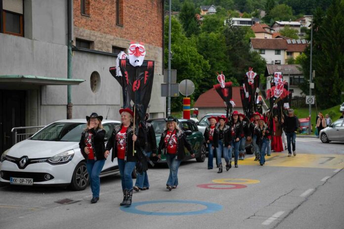 Rdeči revirji navdušujejo