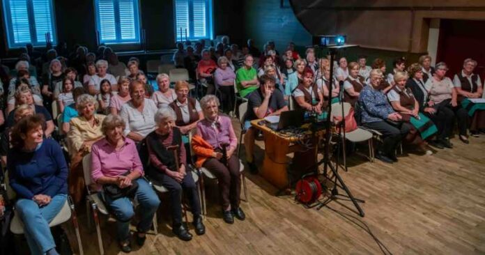 Trideset let DKŽ Hrastnik