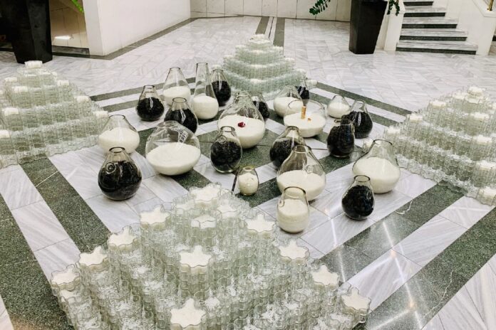 Hrastnik z ljubeznijo