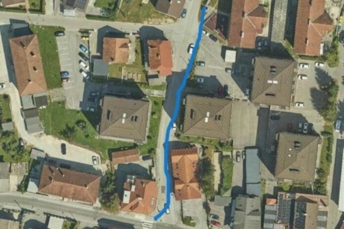 Nova zapora ceste in motena oskrba z vodo v Trbovljah