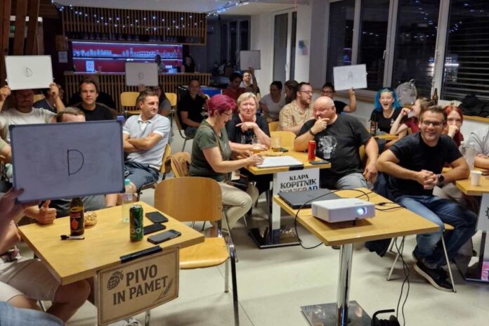 Pub kviz: tekmovalnost in sproščeno vzdušje