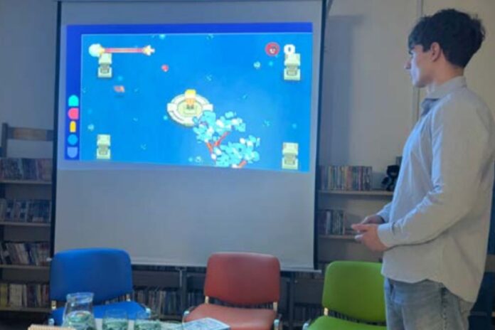 Srebrna inovacija: AEIOU Realms