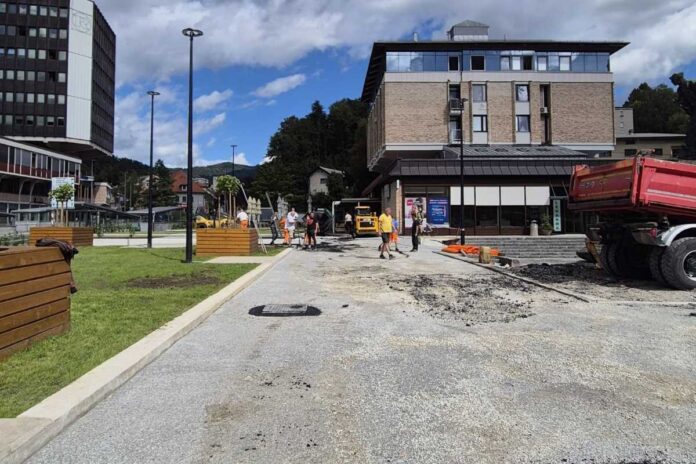 Trg revolucije kmalu v novi podobi