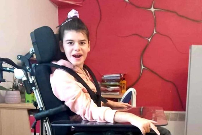 Pri 22 letih še vedno otrok