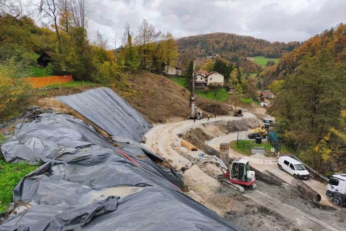 Sanacija plazu nad avtobusno postajo v Zagorju