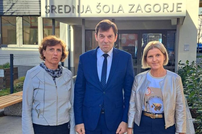 Minister Logaj na Srednji šoli Zagorje