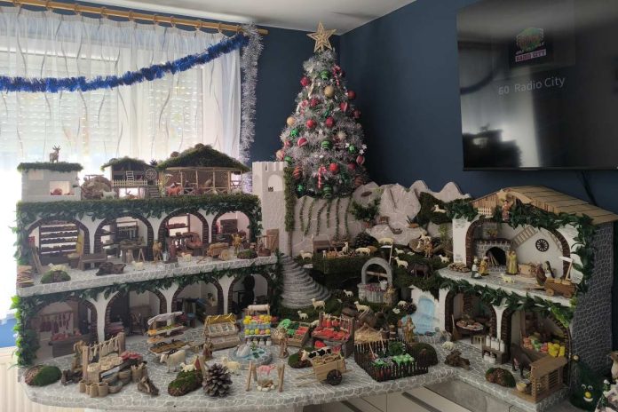 Polona Gole ohranja tradicijo božičnih jaslic