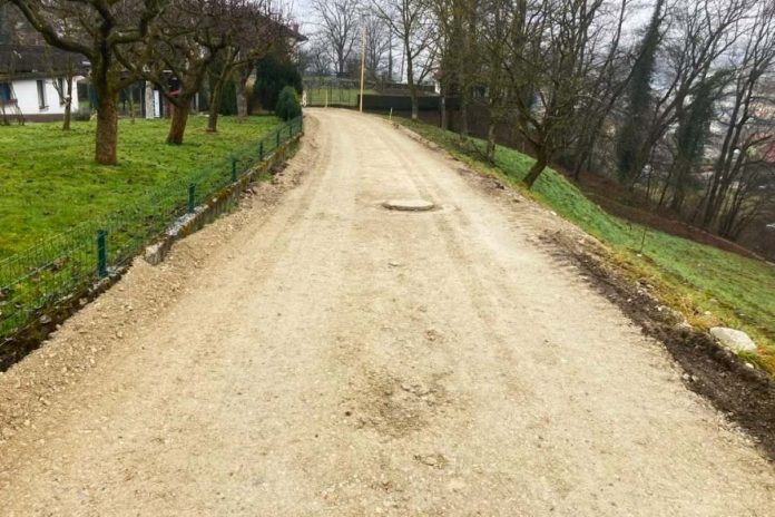 Rekonstrukcija ceste Črdenc in Laz