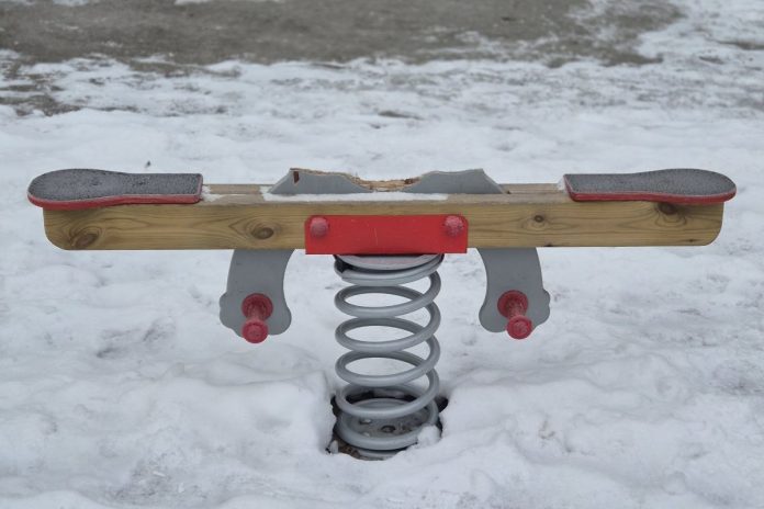 Igrala uničili vandali