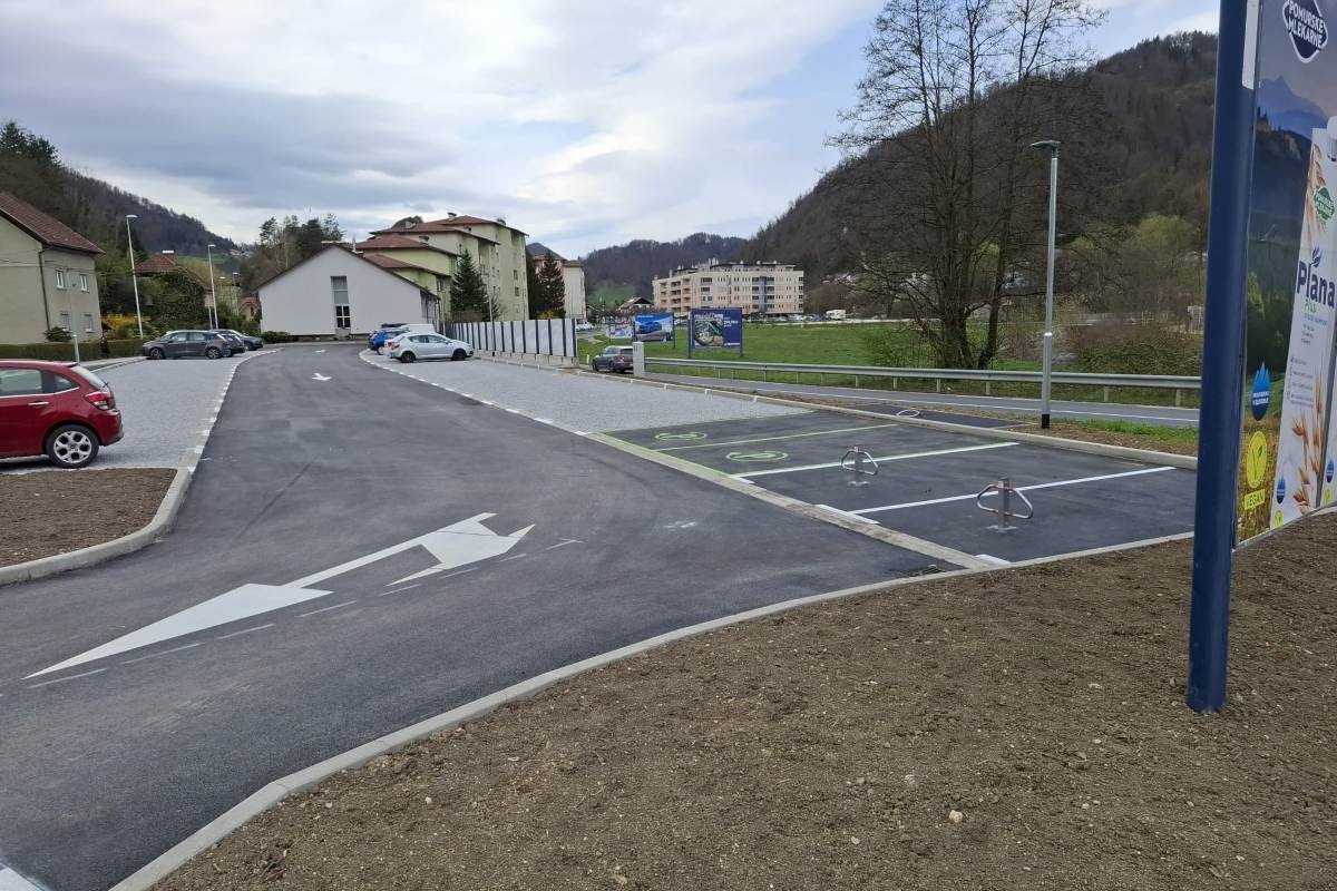 Nova parkirna mesta v Kisovcu