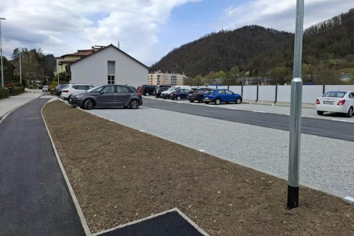 Nova parkirna mesta v Kisovcu