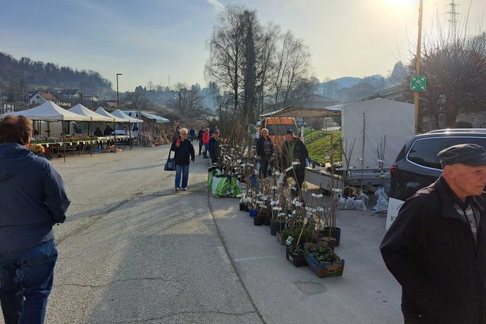 Kramarski sejem na Dolu