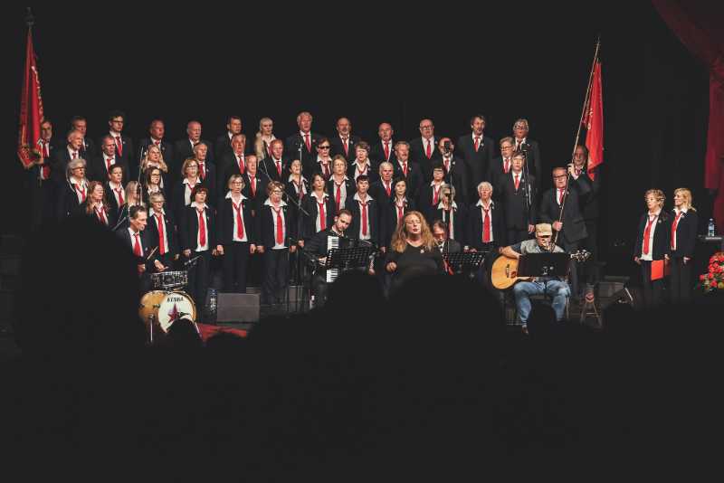 V Trbovljah partizanski pevski zbor