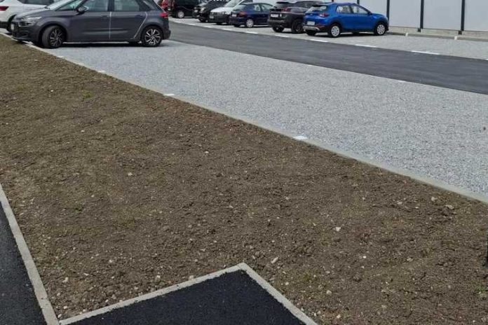 Parkirišča na Izlakah