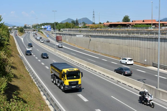 Kako poletna vročina vpliva na asfalt?