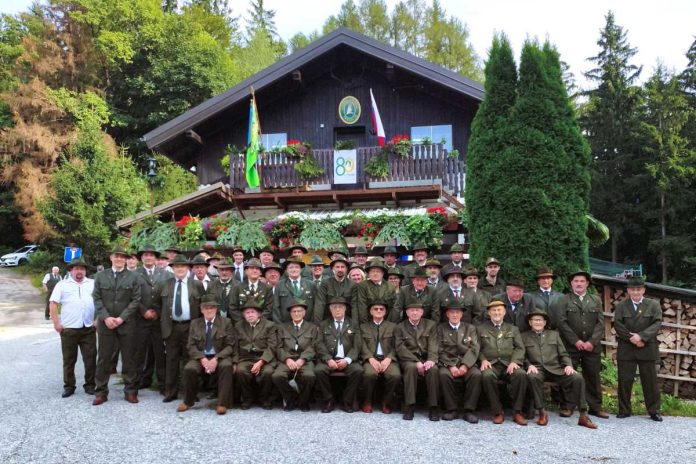 Osem desetletij Lovske družine Trbovlje