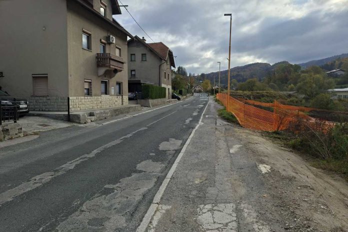 Cesta skozi Dol