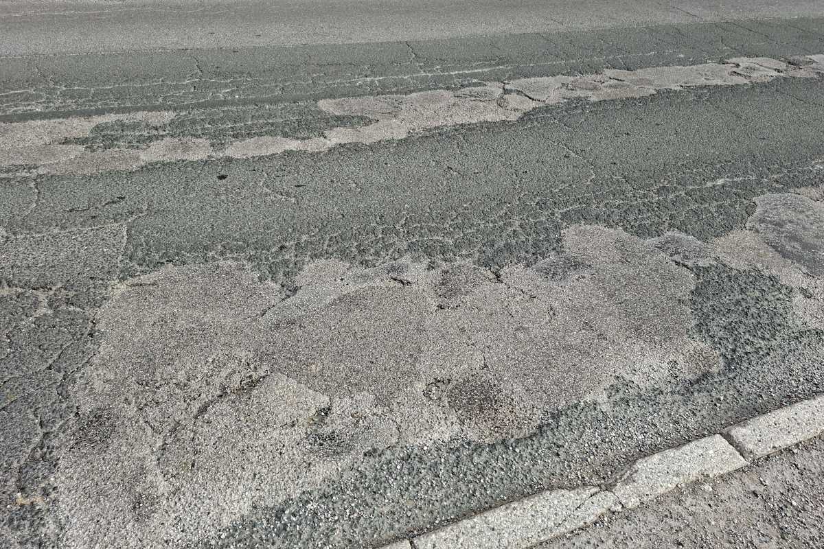 Cesta skozi Dol